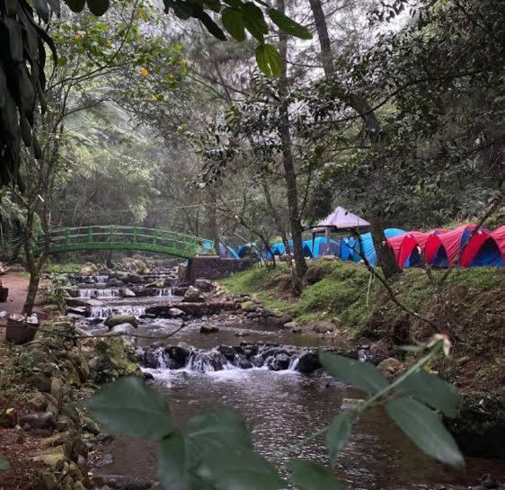 Tapian Ratu Camp Real Bukittinggi Eksteriør billede