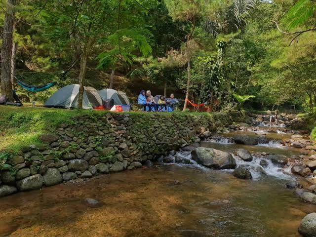 Tapian Ratu Camp Real Bukittinggi Eksteriør billede
