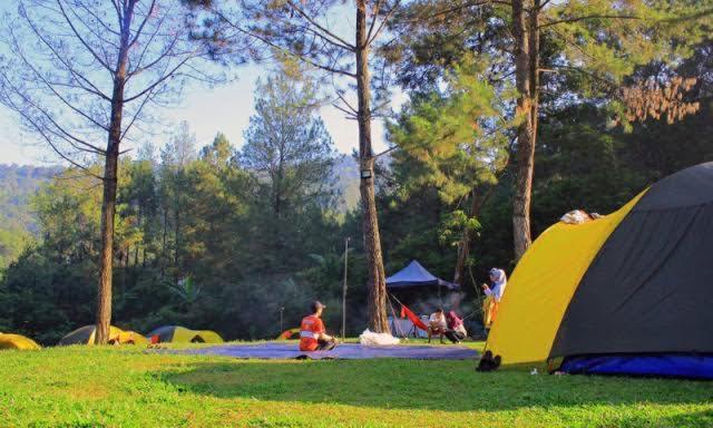Tapian Ratu Camp Real Bukittinggi Eksteriør billede