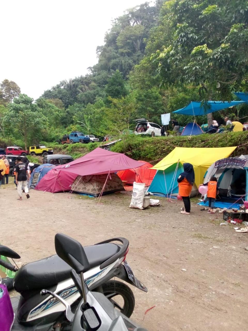 Tapian Ratu Camp Real Bukittinggi Eksteriør billede