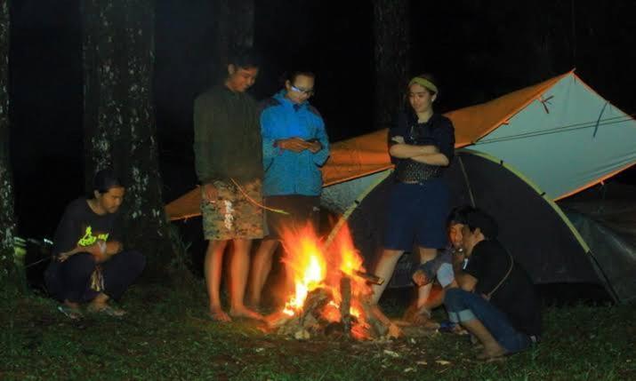 Tapian Ratu Camp Real Bukittinggi Eksteriør billede