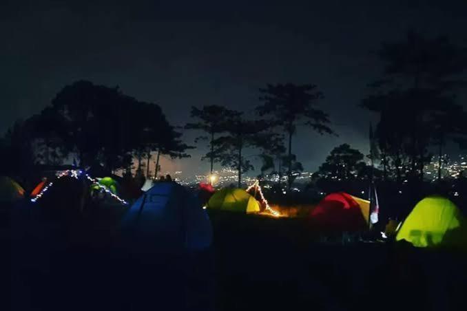 Tapian Ratu Camp Real Bukittinggi Eksteriør billede